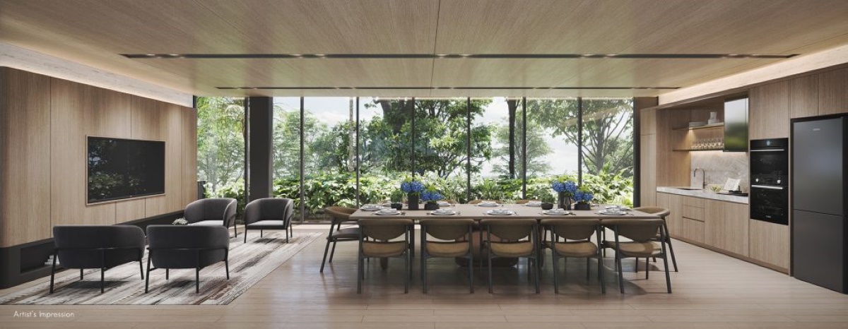 8@BT interior
